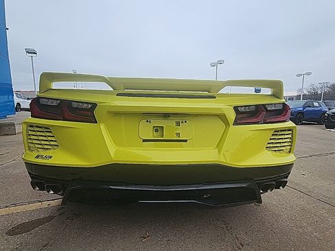 Used 2024 Chevrolet Corvette Stingray Preferred Cpe w/ Z51 Performance Package image 4