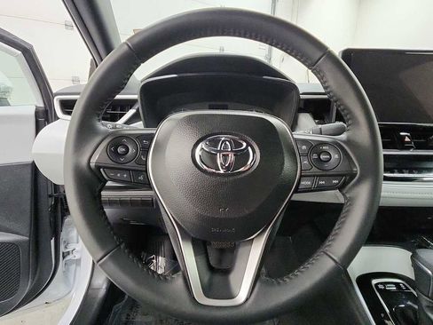 Certified 2025 Toyota Corolla SE image 16
