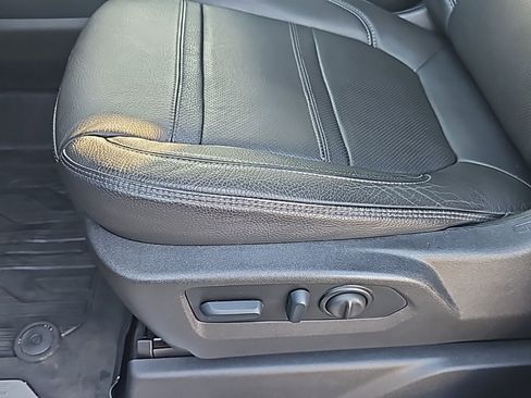 Used 2022 GMC Sierra 2500 Denali w/ Denali Ultimate Package image 11