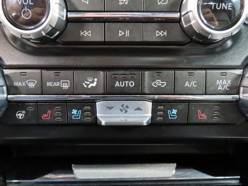 Used 2023 Ford F250 Lariat w/ Sport Appearance Package image 67