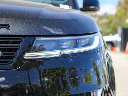 New 2026 Land Rover Range Rover Sport SE AWD/4WD image 11
