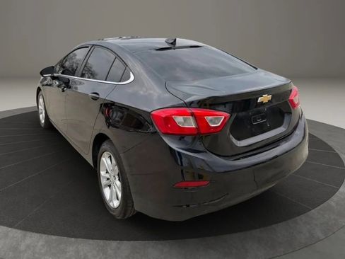 Used 2019 Chevrolet Cruze LT w/ LT Fleet Convenience Package FWD image 5