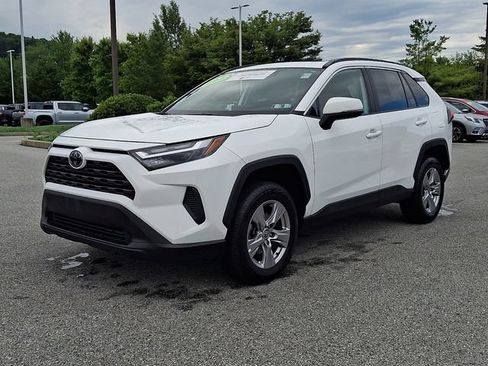 Certified 2023 Toyota RAV4 XLE w/ Convenience Package AWD/4WD image 3