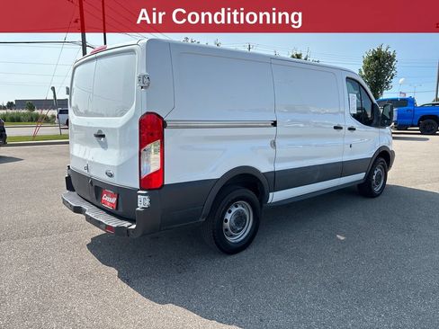 Used 2016 Ford Transit 250 130 Low Roof RWD image 5