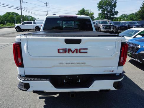 Used 2021 GMC Sierra 1500 AT4 w/ AT4 Value Package AWD/4WD image 8