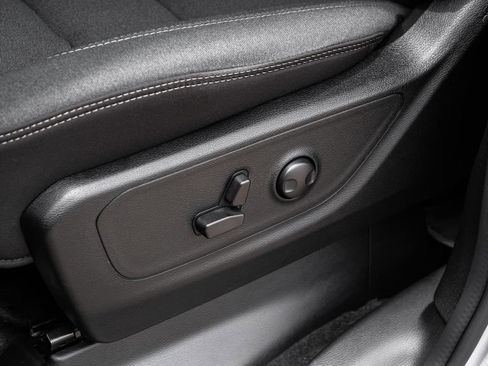 Used 2023 RAM 1500 Big Horn AWD/4WD image 45