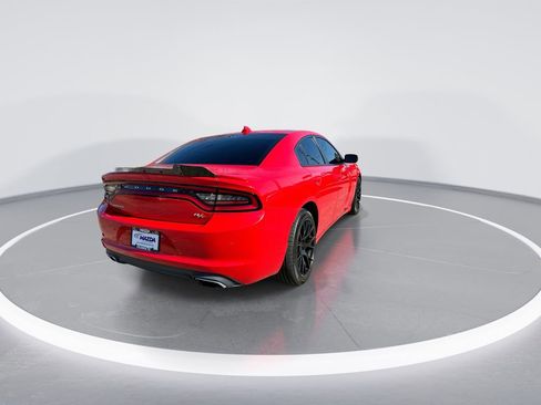 Used 2018 Dodge Charger R/T image 8