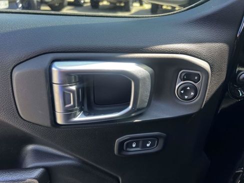 Used 2023 Jeep Wrangler Unlimited Sport AWD/4WD image 15
