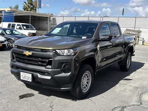 Used 2023 Chevrolet Colorado W/T image 6