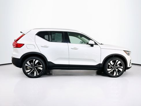 Used 2023 Volvo XC40 B5 Plus w/ Driver Assist Package image 10