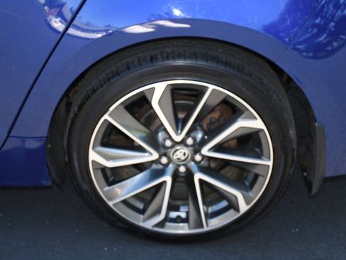 Used 2021 Toyota Corolla SE w/ Carpet Mat Package (TMS) FWD image 39