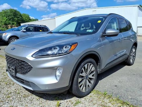Used 2021 Ford Escape Titanium AWD/4WD image 2