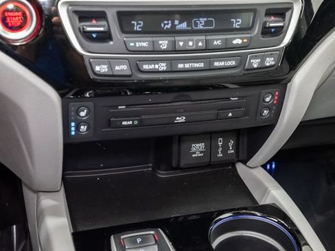 Used 2018 Honda Pilot Elite image 19