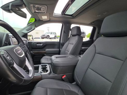 Used 2021 GMC Sierra 1500 SLT w/ SLT Premium Plus Package AWD/4WD image 22