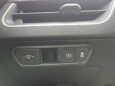Certified 2025 Kia K4 FWD image 20