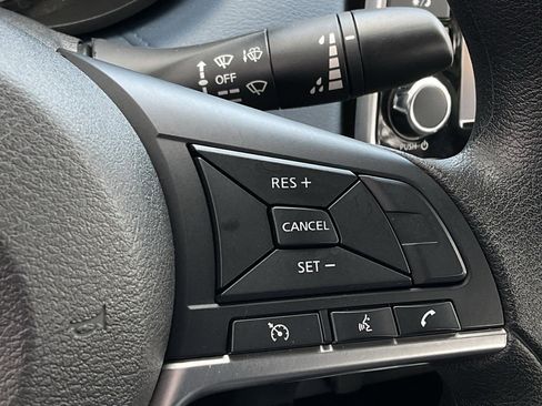 Used 2025 Nissan Versa SV image 23