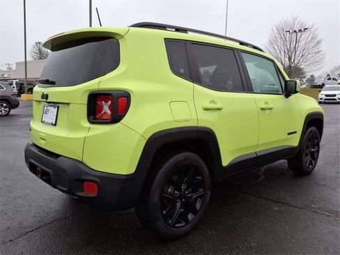 Used 2018 Jeep Renegade Altitude image 7