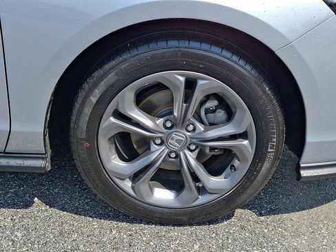 Used 2024 Honda Accord EX image 8