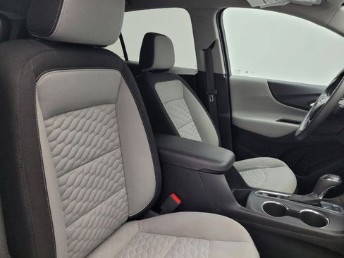 Used 2019 Chevrolet Equinox LS w/ LS Convenience Package image 21