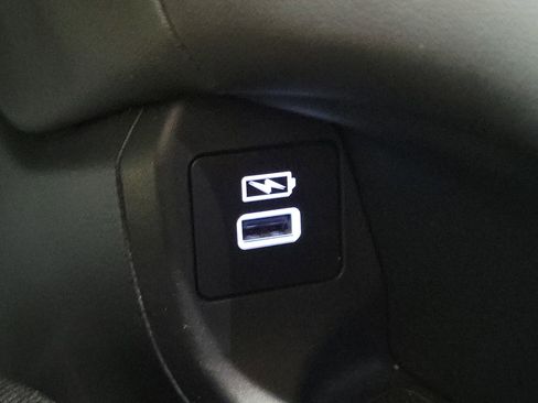 Certified 2023 Honda HR-V LX image 29