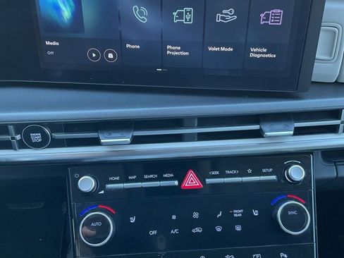 Used 2024 Hyundai Santa Fe SEL image 19