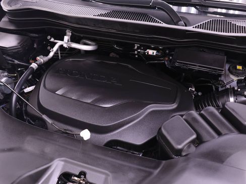 Used 2023 Honda Ridgeline Sport image 16