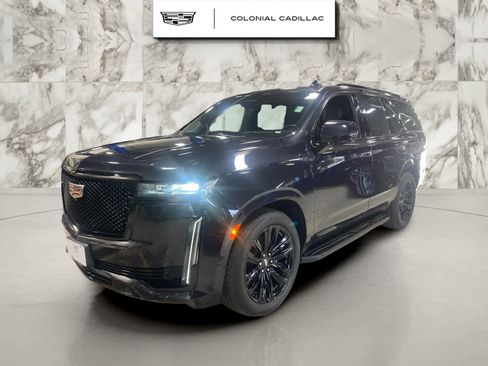 Used 2023 Cadillac Escalade Sport Platinum w/ LPO, Floor Liner Package image 1
