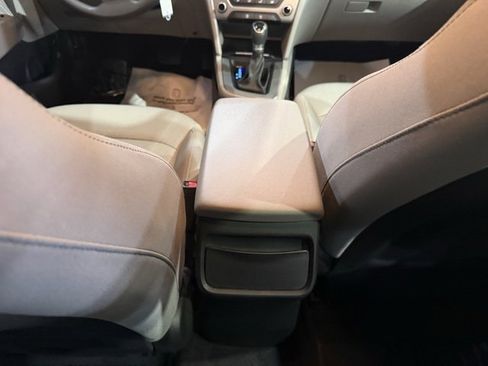 Used 2018 Hyundai Elantra SEL w/ Cargo Package image 29