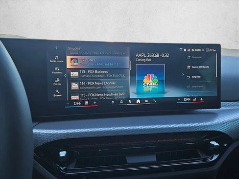 Used 2026 BMW 330i Sedan w/ M Sport Package image 15