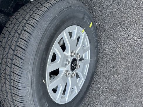 Used 2026 Toyota Tacoma SR5 image 21