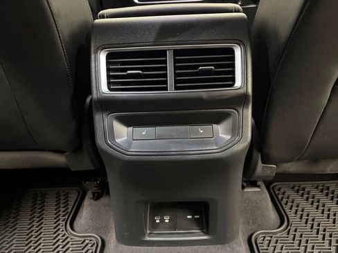 Used 2024 Volkswagen Atlas Cross Sport SEL R-Line AWD/4WD image 45