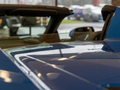 Used 2024 Chevrolet Corvette Stingray Preferred Conv w/ 2LT image 67