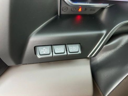 Used 2024 GMC Sierra 1500 Denali AWD/4WD image 28