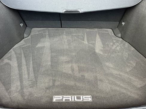 Certified 2017 Toyota Prius Four w/ Advanced Technology Package image 18