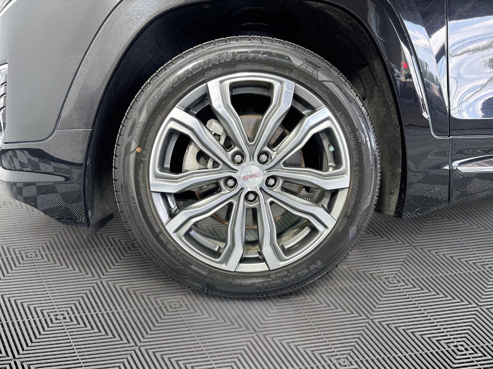 Used 2020 GMC Terrain Denali FWD image 31