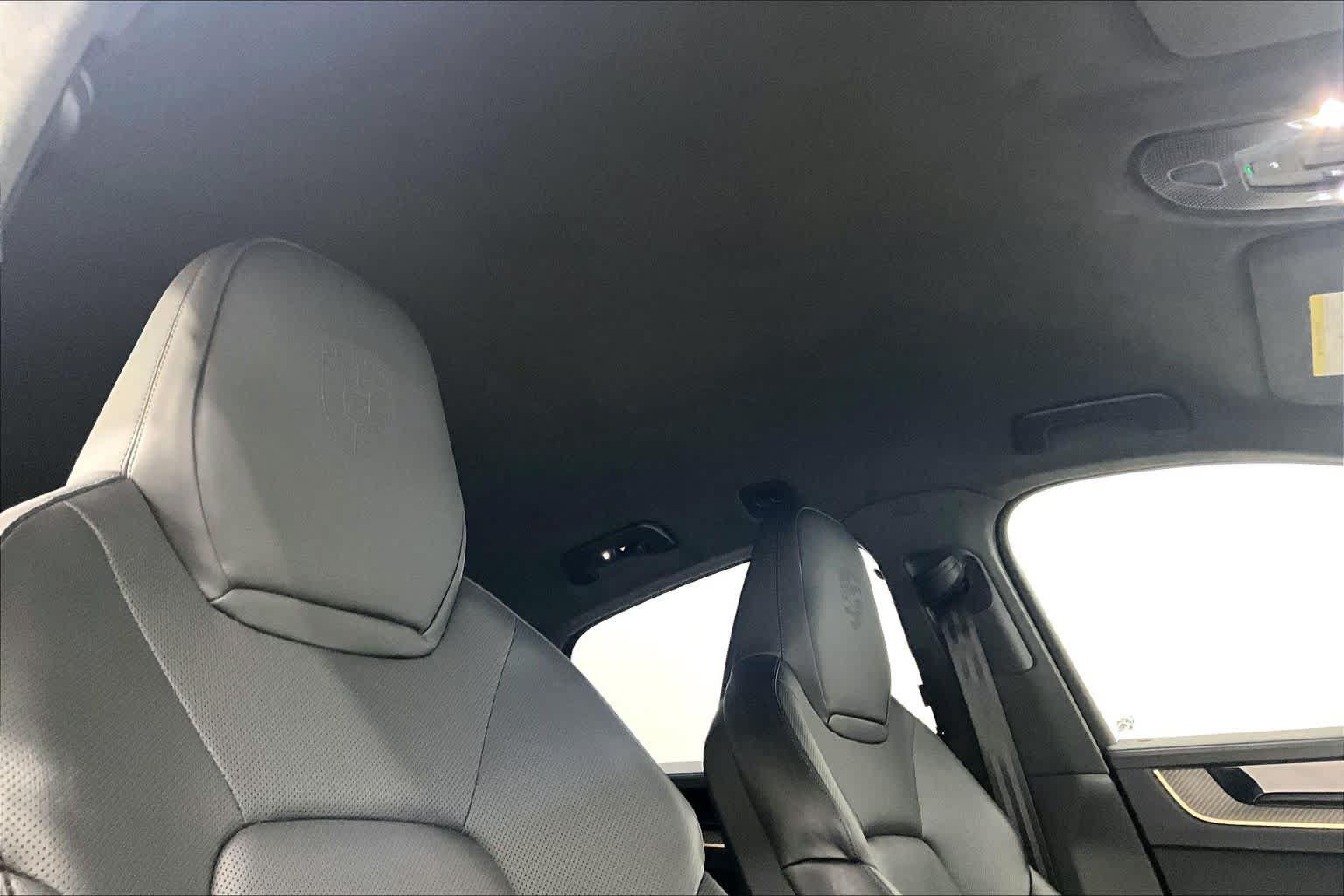 Used 2024 Porsche Cayenne Turbo GT AWD/4WD image 14