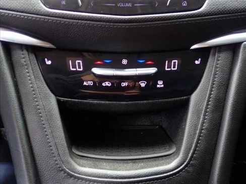 Used 2017 Cadillac XT5 Luxury w/ Driver Awareness Package FWD image 22