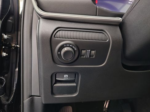 New 2026 Jeep Grand Wagoneer Limited AWD/4WD image 43