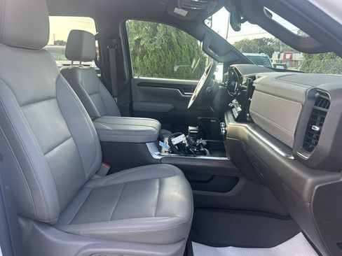 Used 2023 GMC Sierra 1500 SLT w/ SLT Premium Package AWD/4WD image 15