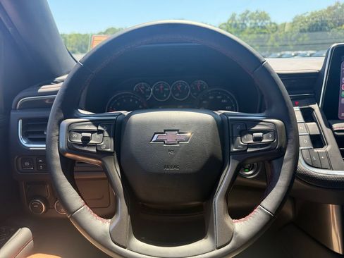 Used 2021 Chevrolet Tahoe RST w/ Luxury Package RWD image 21