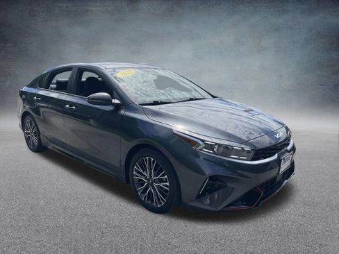 Used 2023 Kia Forte GT-Line w/ GT-Line Premium Package FWD image 4