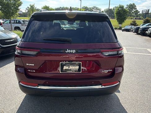 Used 2025 Jeep Grand Cherokee Laredo X w/ Luxury Tech Group I AWD/4WD image 9