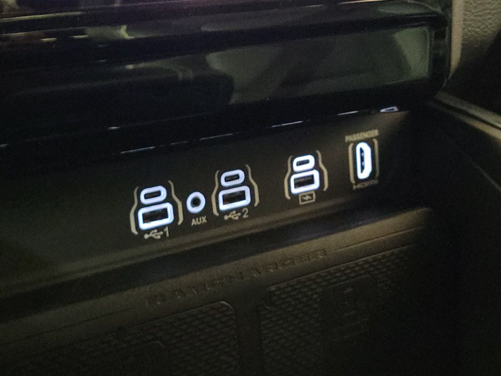 Used 2025 RAM 1500 Laramie w/ Night Edition AWD/4WD image 22