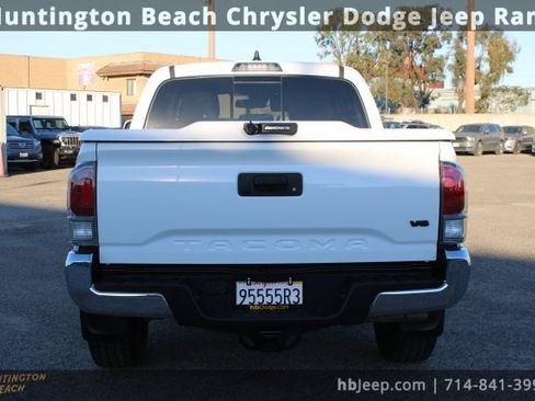 Used 2023 Toyota Tacoma TRD Off-Road image 4