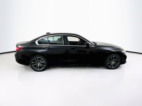 Used 2021 BMW 330i xDrive Sedan w/ Driving Assistance Package AWD/4WD image 4