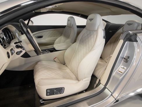 Used 2017 Bentley Continental GT image 35