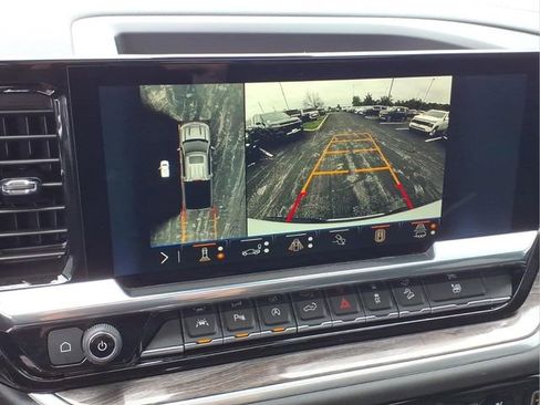 Used 2026 Chevrolet Silverado 1500 LTZ AWD/4WD image 6