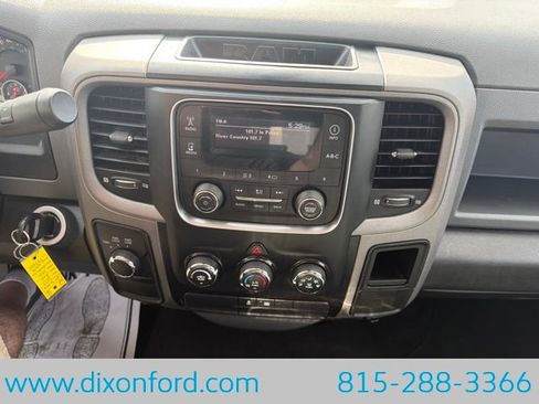 Used 2017 RAM 1500 ST w/ SXT Appearance Group AWD/4WD image 11