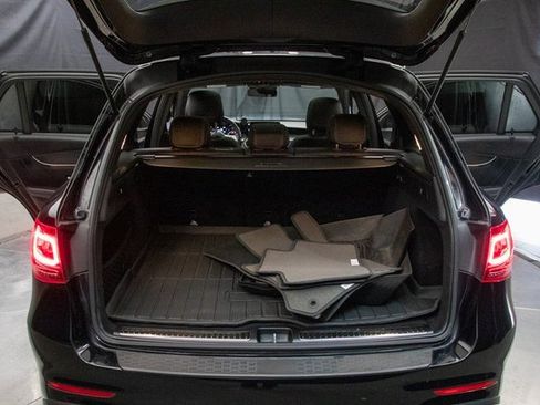 Used 2022 Mercedes-Benz GLC 300 4MATIC image 18