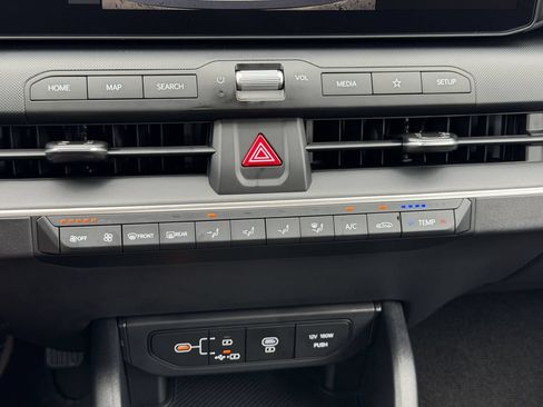 New 2026 Kia K4 FWD image 28